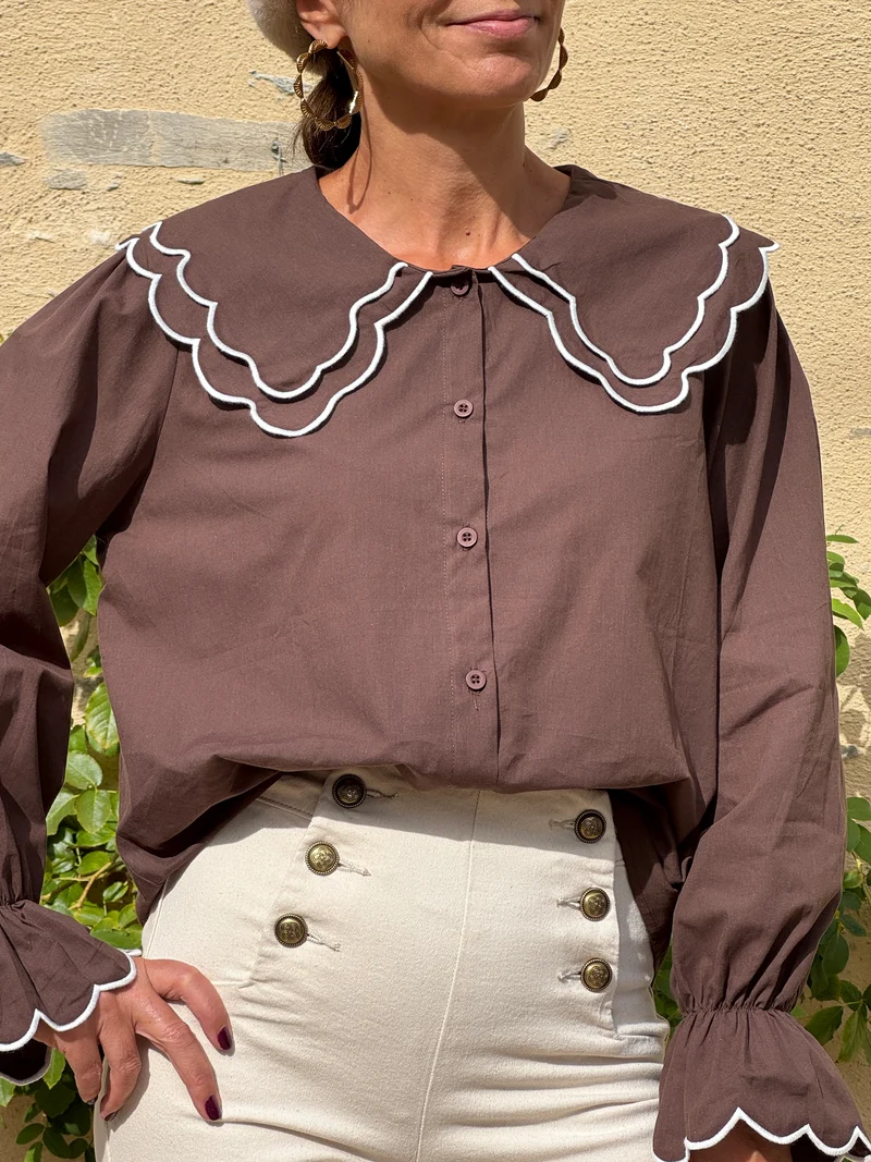 Chemise chocolat col claudine EILEEN