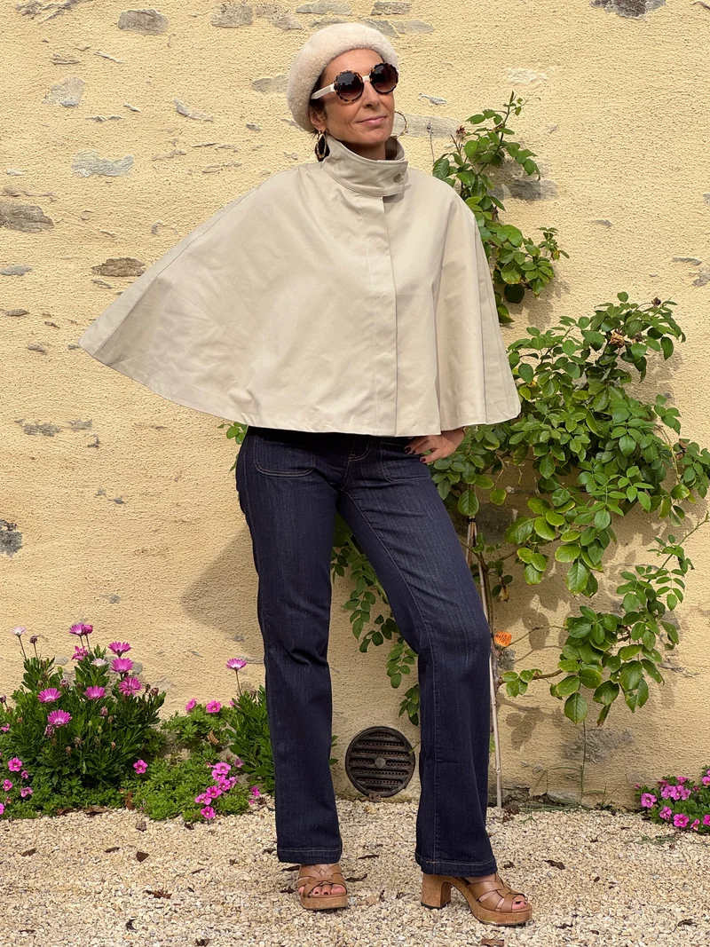 Cape courte beige ZELINA