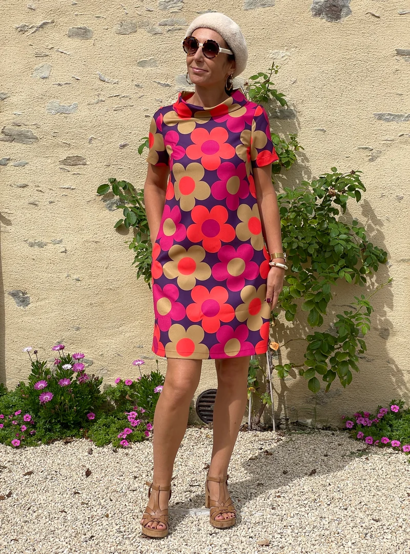Robe col bénitier MARGUERITES SEVENTIES fuchsia et kaki Hippocampe