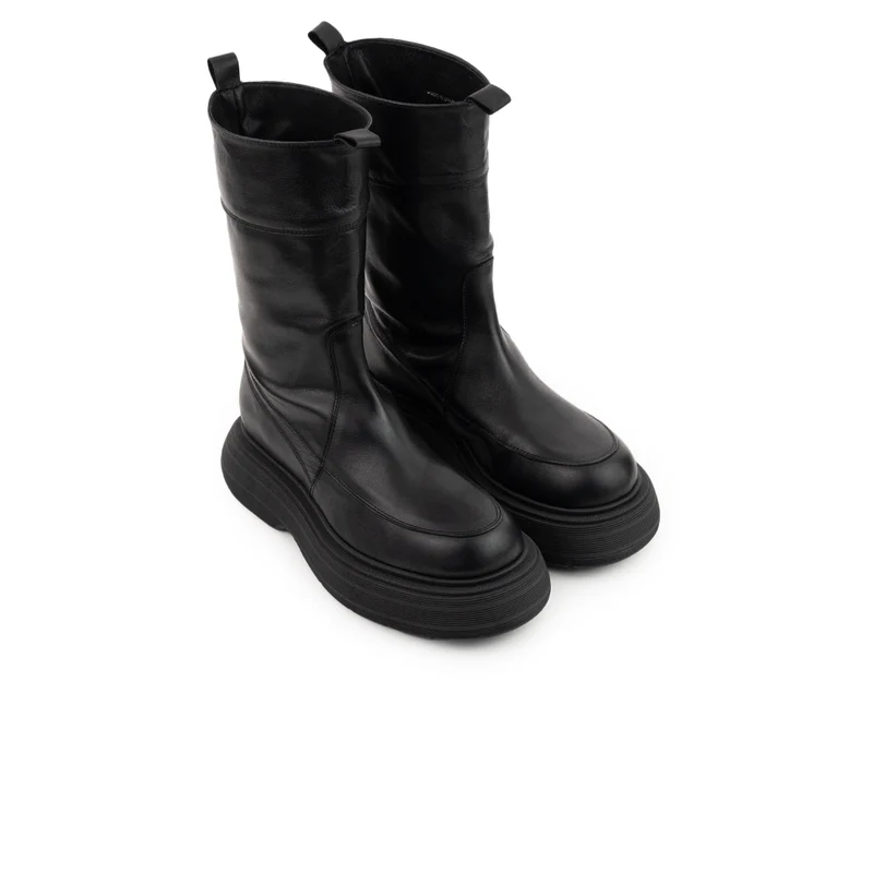 Tineo Black Leather