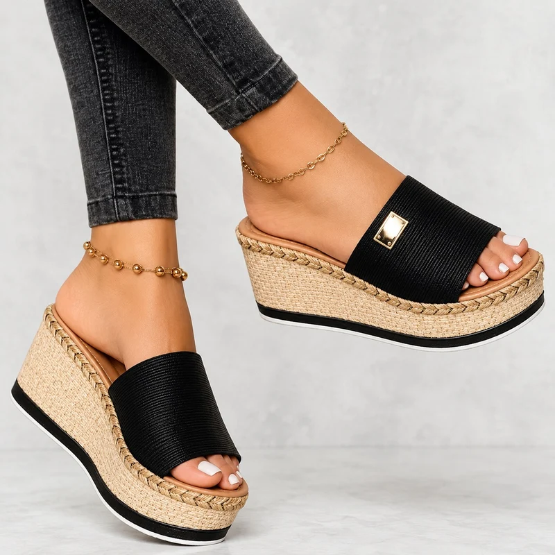 Chic and Comfortable Women's Wedge Sandals