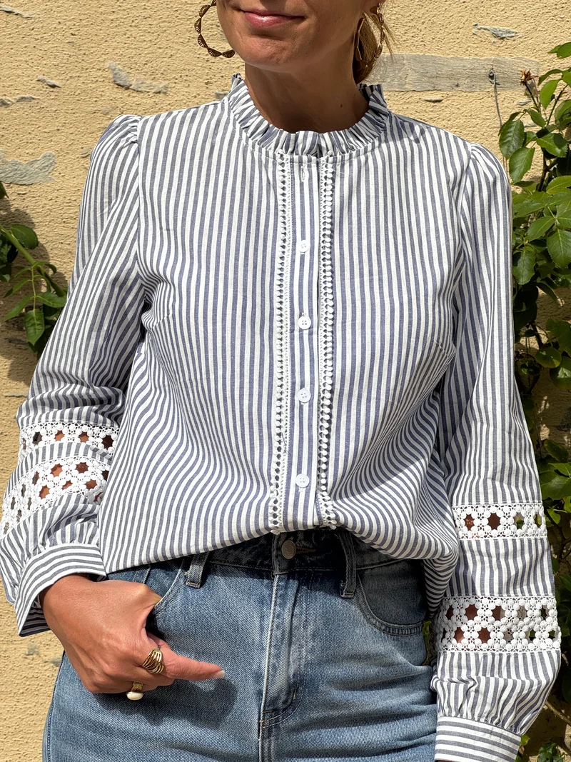 Chemise ARMAND rayures tennis bleues In April 1986
