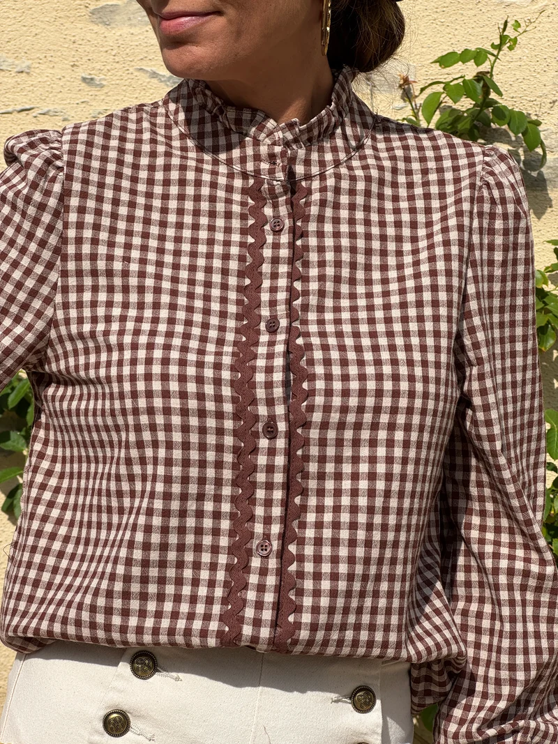 Chemise ANSELIN marron In April 1986