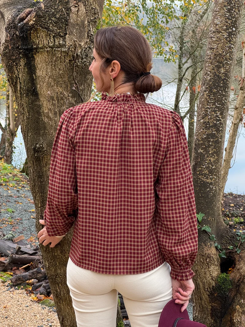 Chemise vichy bordeaux et beige AVELINE In april 1986