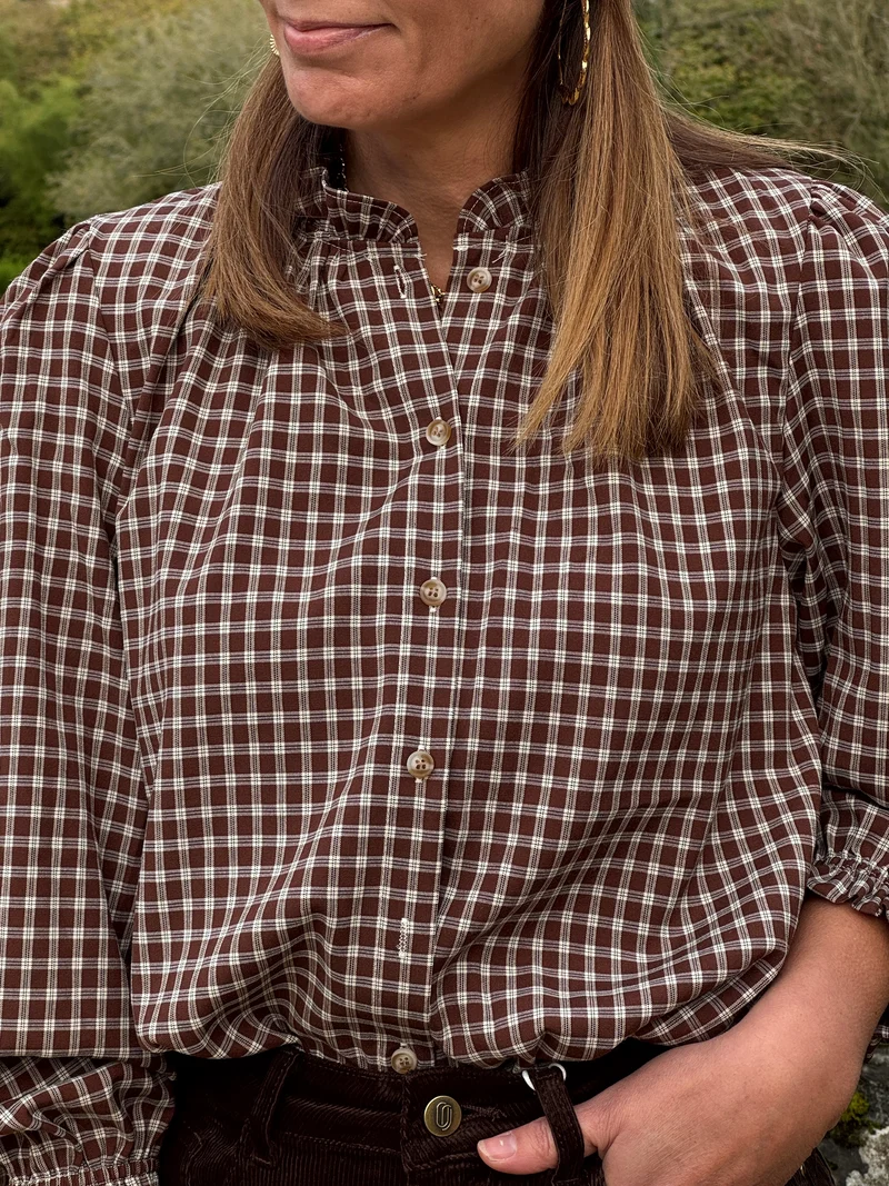 Chemise vichy marron et beige AVELINE In april 1986