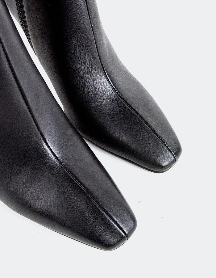 Qianna Black Leather