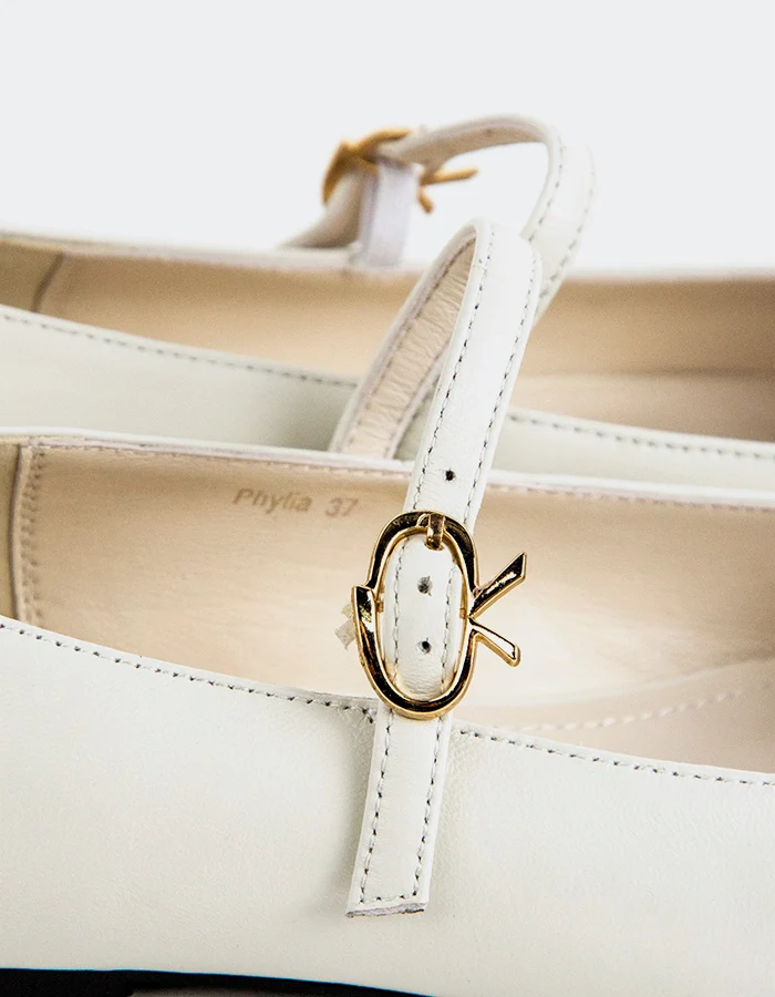 Phylia Ice Leather