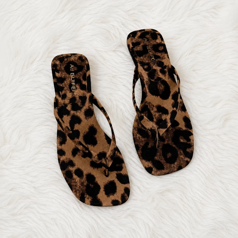 Thin Heel Sandals with Square Toe and Thin Straps