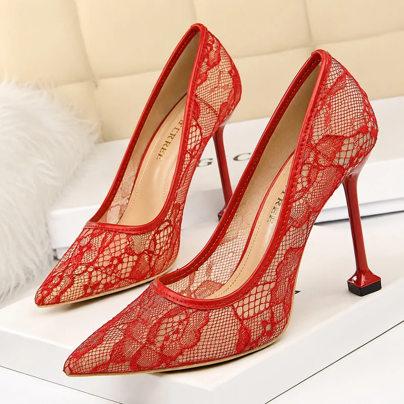 Floral Lace Thin Heel Sandals