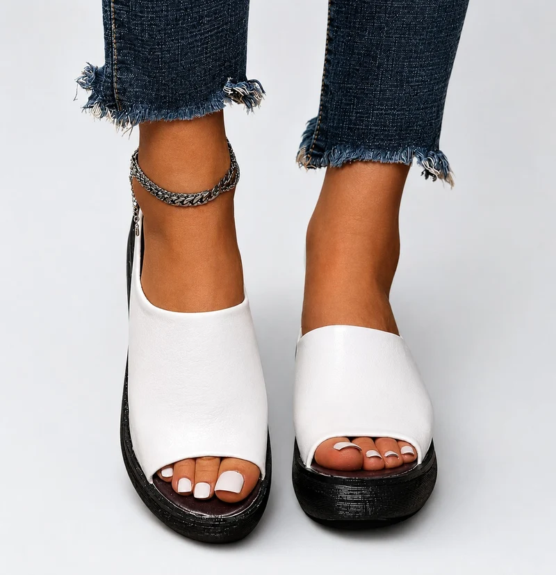 Women's Orthopedic Sandal with Open Toe