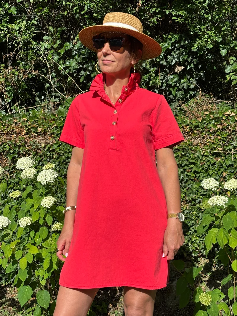 Robe rouge trapèze jean LILIA In April 1986