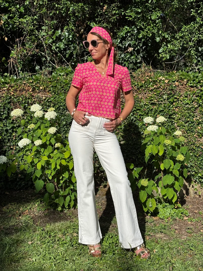 Top broderie beige fond fuchsia BRODERIE Hippocampe
