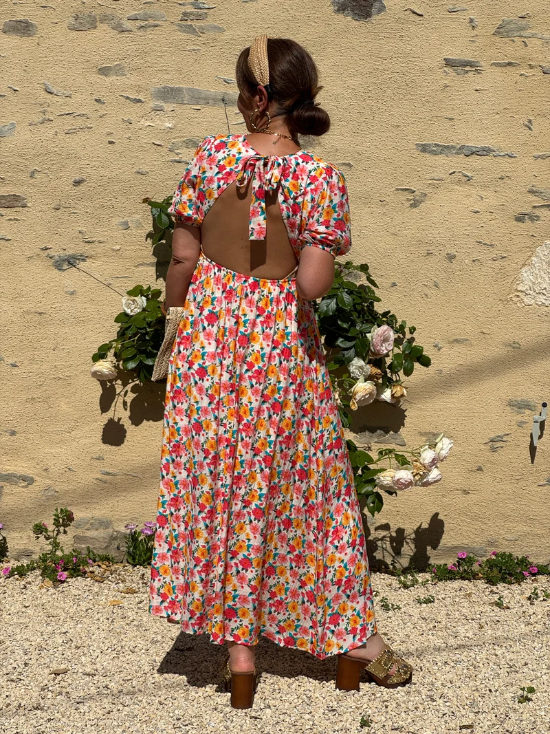 Robe imprimé floral multico pastel fond beige MARION In April 1986