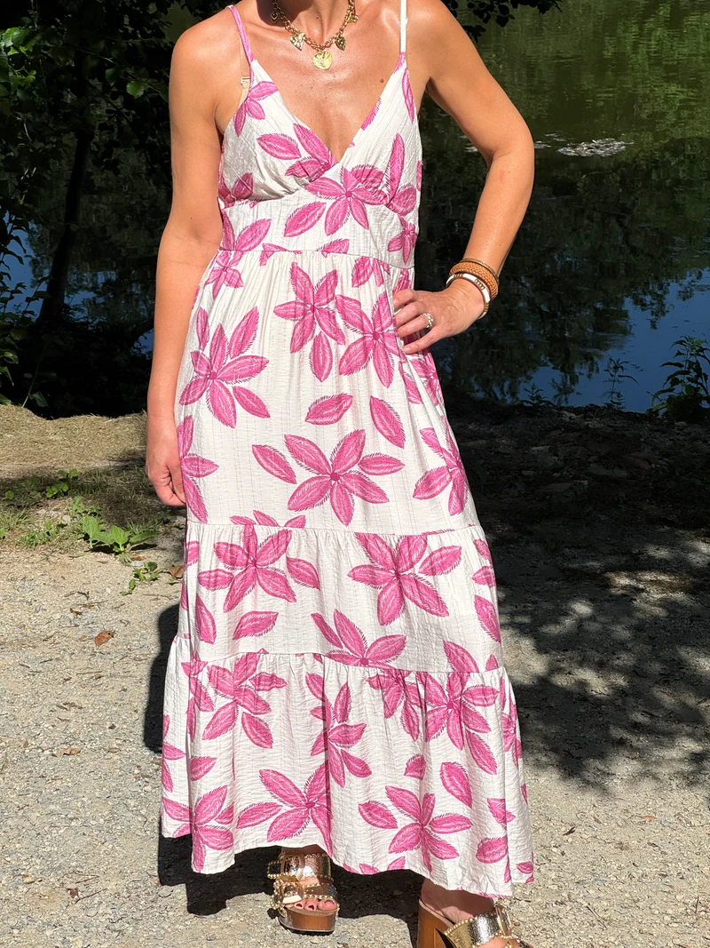 Robe imprimé floral rose fond écru empire AVELIA In April 1986