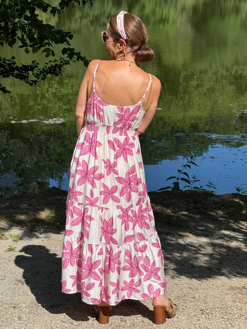Robe imprimé floral rose fond écru empire AVELIA In April 1986