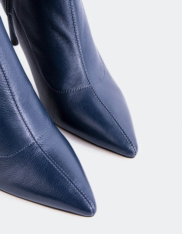 Farron Navy Leather