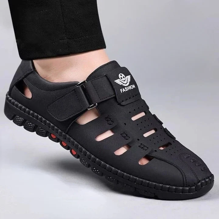 Comfortable and Lightweight Men's Hiking Sandals