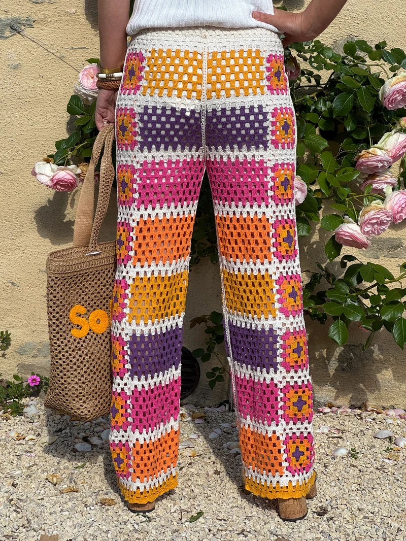 Pantalon crochet jaune rose bleu crème LYA
