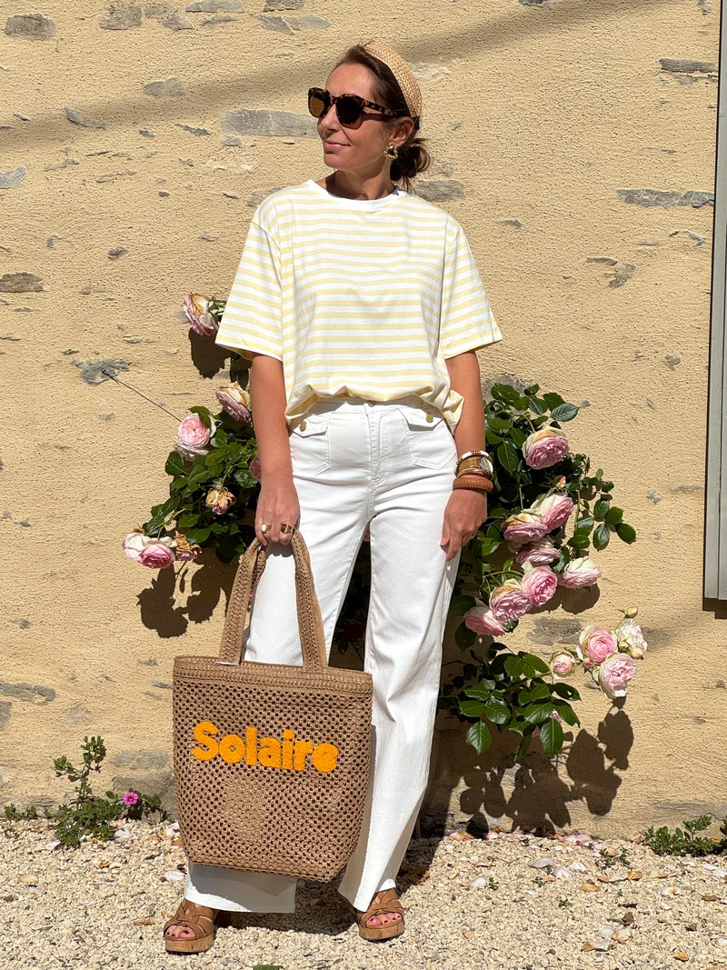 Tee-shirt jaune sur fond blanc LENA