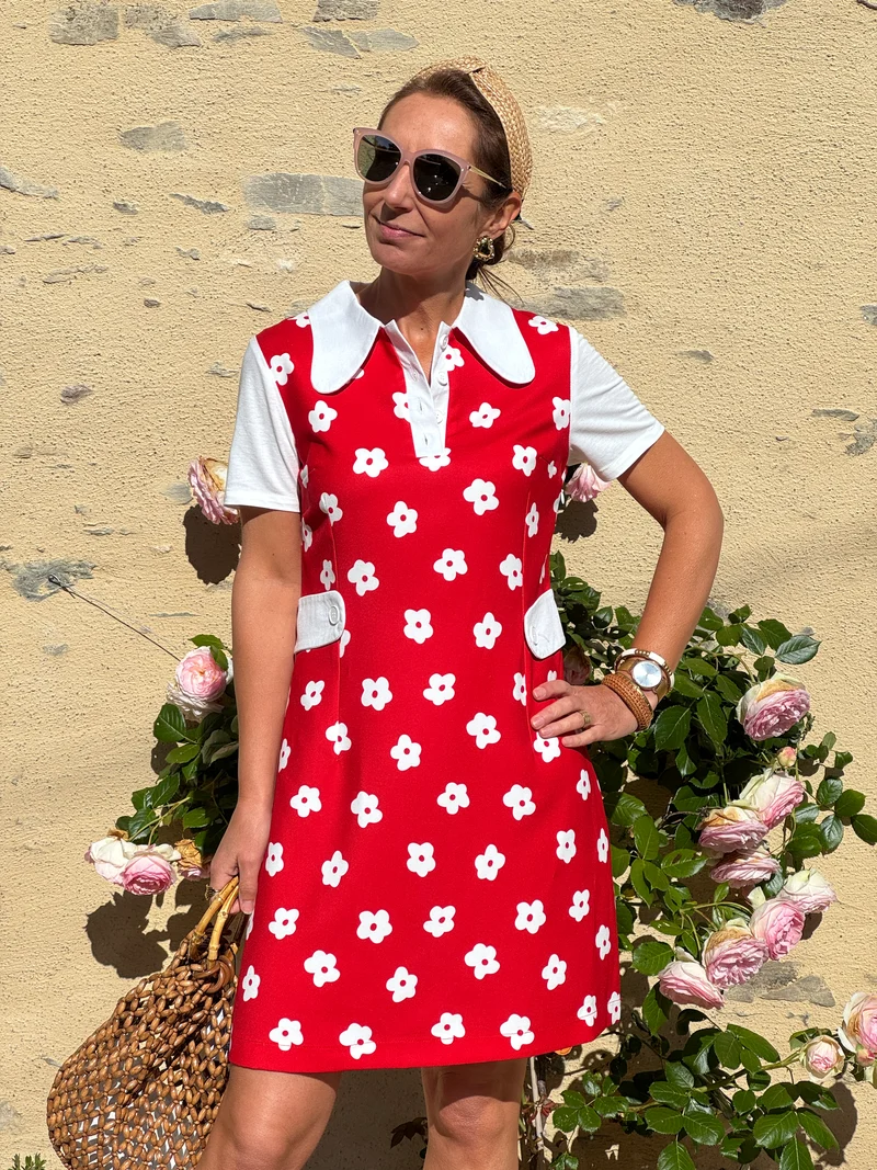 Robe fleur blanche fond rouge KATE Hippocampe