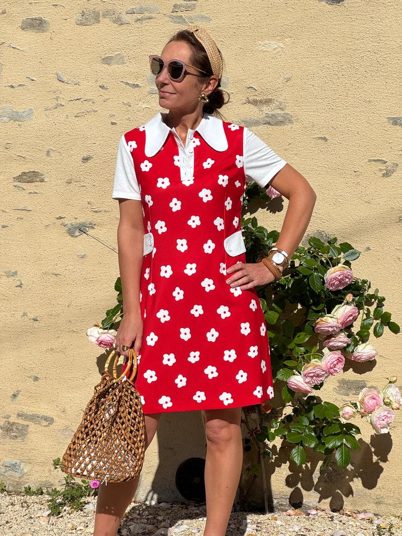 Robe fleur blanche fond rouge KATE Hippocampe