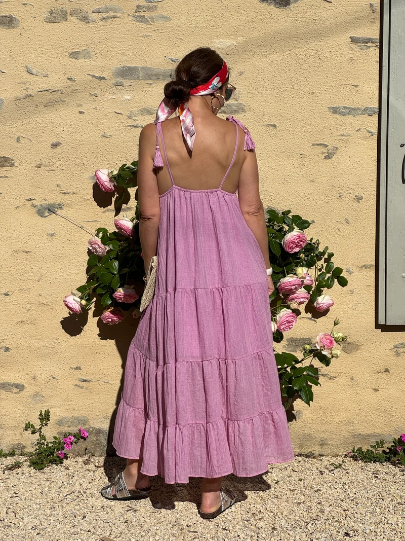 Robe rose lilas empire longue ISMERA In April 1986