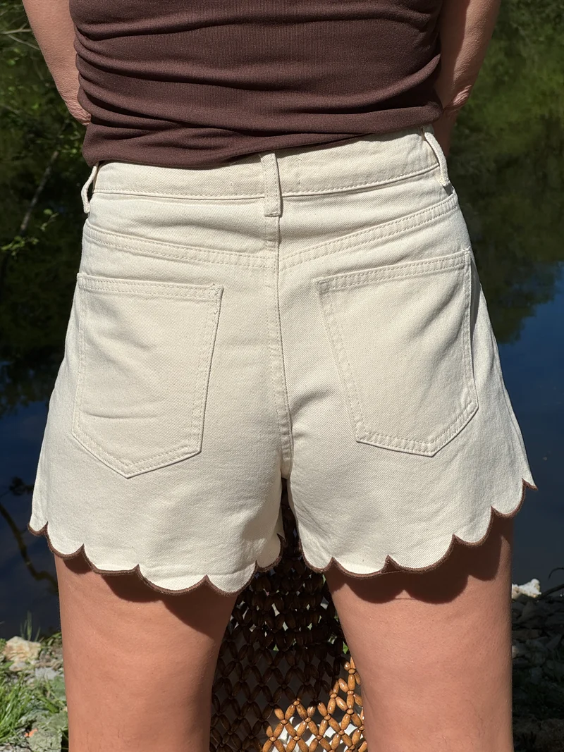 Short naturel couture chocolat FLEUR Oraije