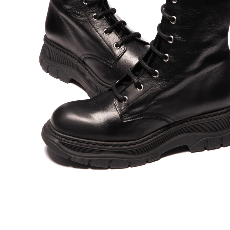 Robertson Black Leather