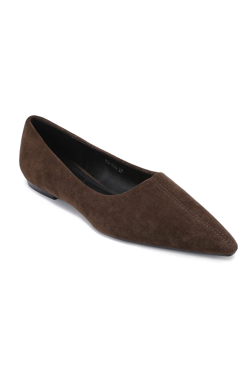 CORALINE MARRON