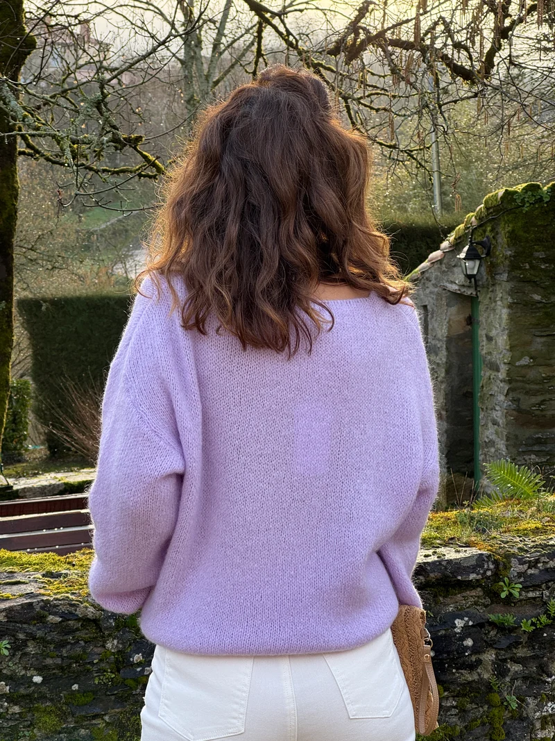 Pull lila en maille col V NADEGE