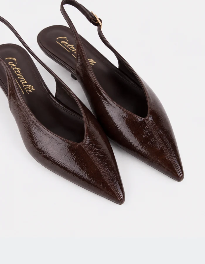 Rosera Brown