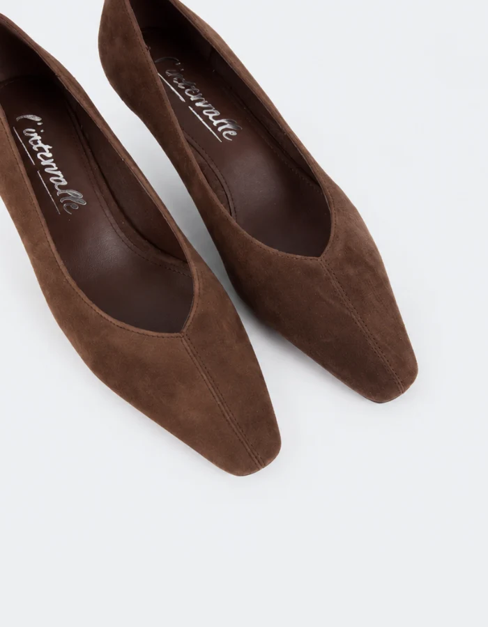 Hervee Brown Suede