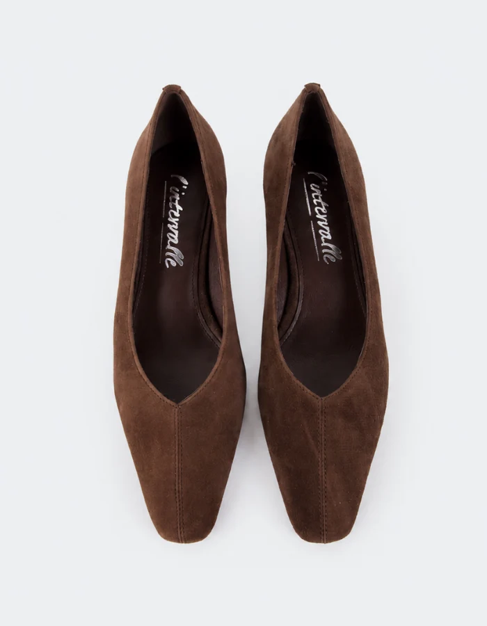 Hervee Brown Suede