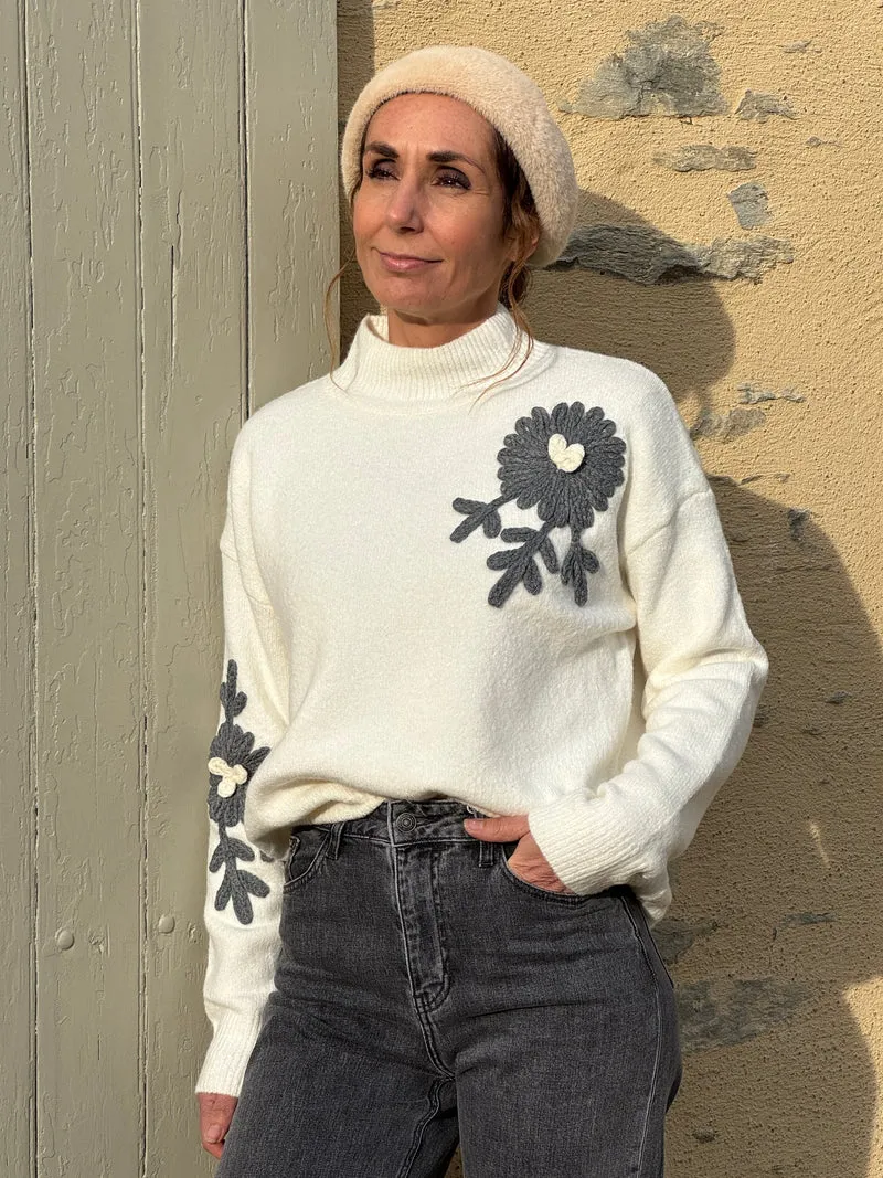 Pull écru fleurs argentés col montant FAUVE