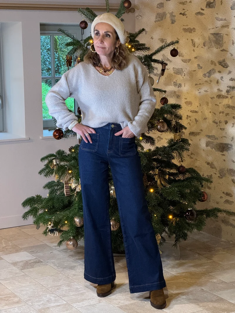 Pull beige en maille col V NADEGE