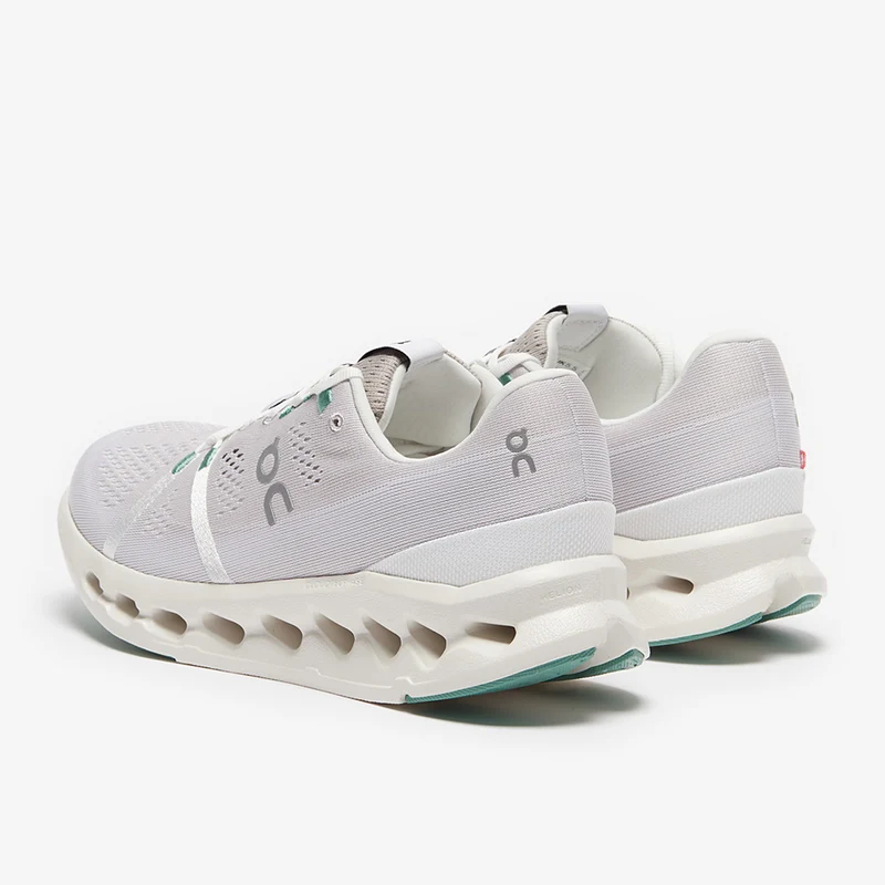 On Cloudsurfer