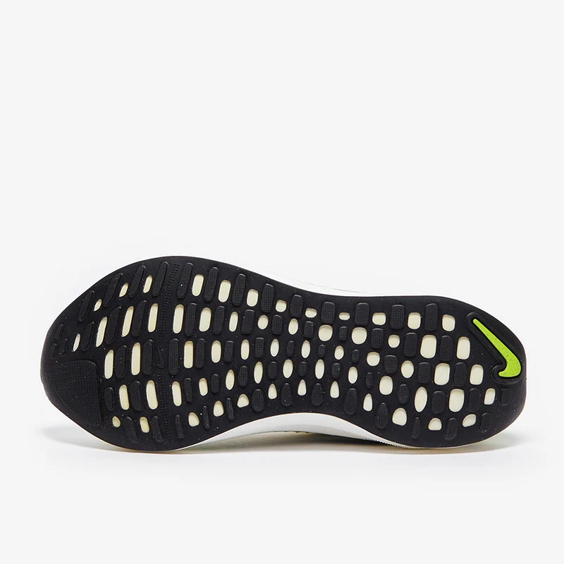 Nike ReactX Infinity Run Flyknit 4