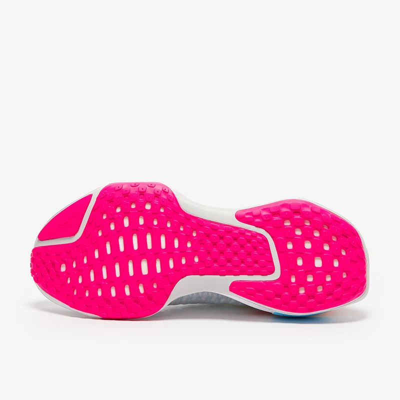 Nike Chaussure de running sur route pour homme Invincible 3