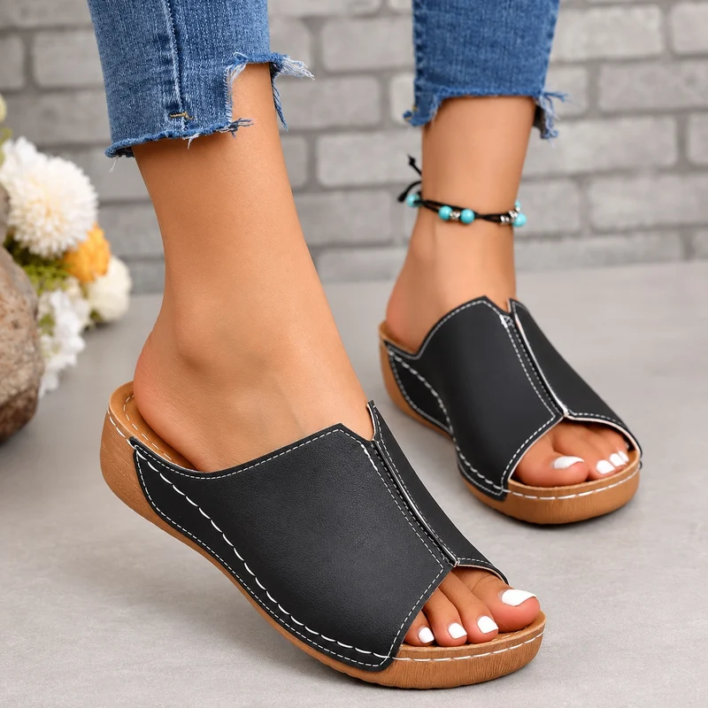Women's Orthopedic Sandal Design and Class