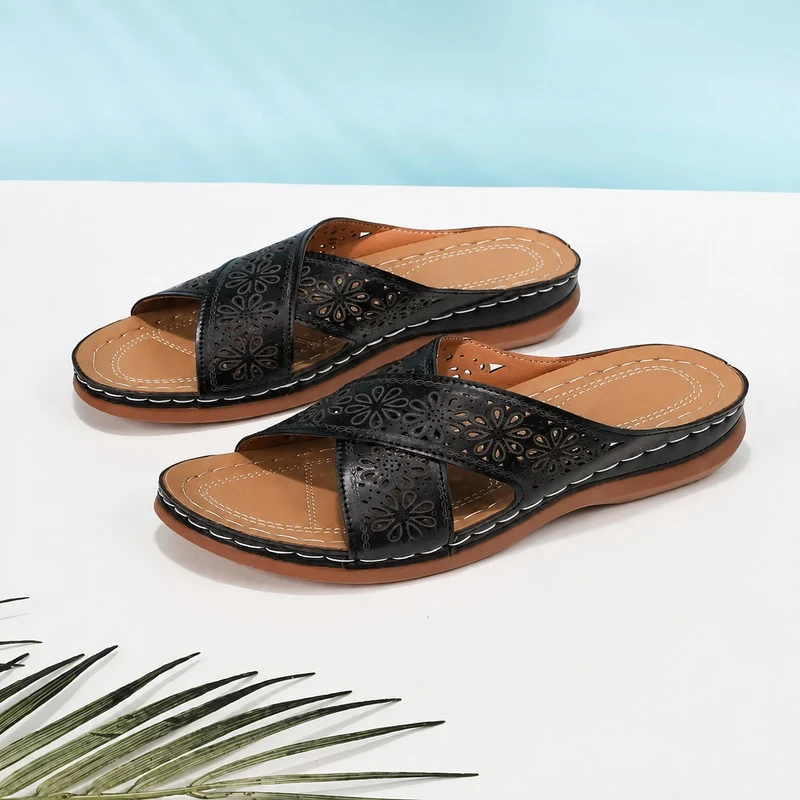 Women's Orthopedic Sandal with Floral Patterns