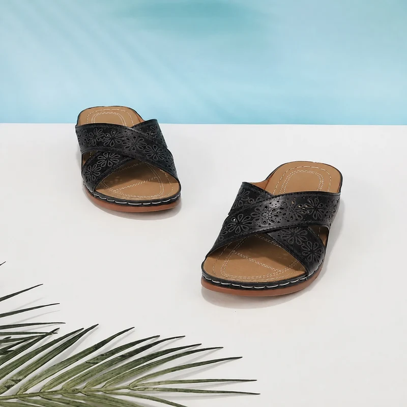 Women's Orthopedic Sandal with Floral Patterns