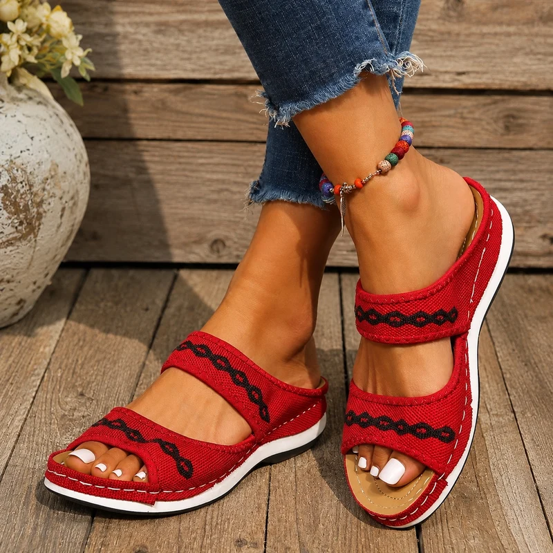 Women's Orthopedic Sandal with Pattern on the Straps