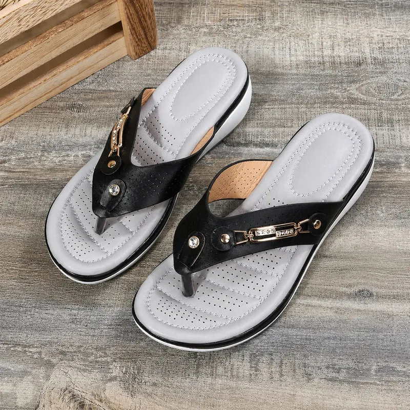 Women's Thong Sandal with Thick Strap and Rhinestones