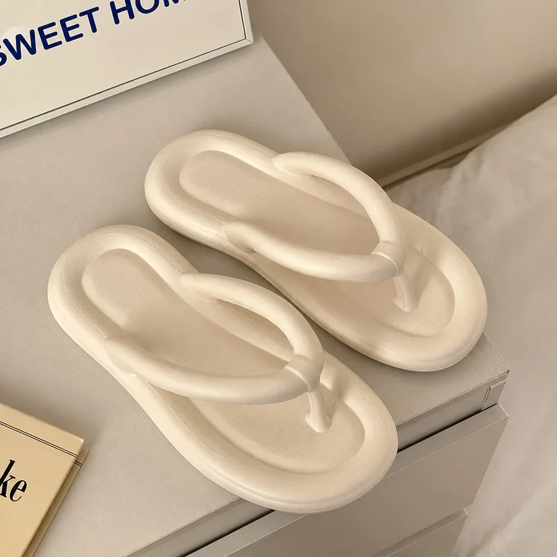 Original and flexible women's thong sandals