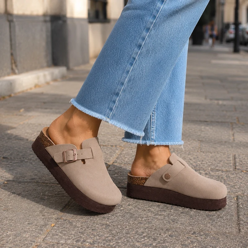 Women's Suede Effect Clog Sandal with Thick Sole