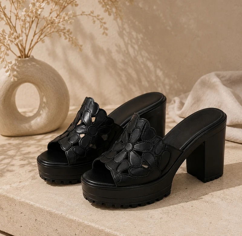 Women's Clog Sandal with Floral Pattern on Strap