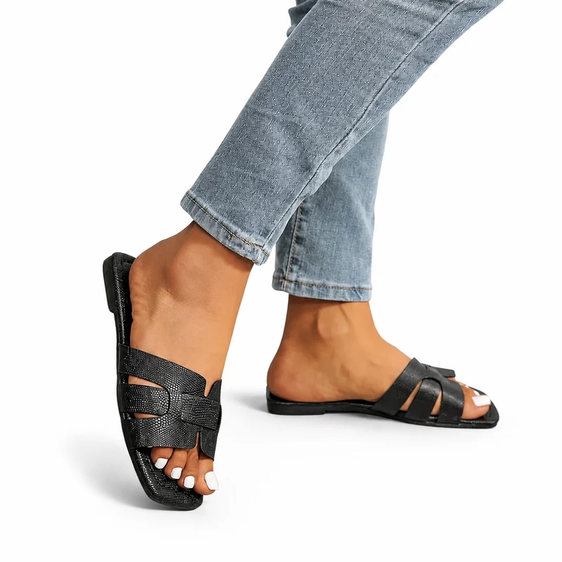 Black and Designer Thong Style Sandal