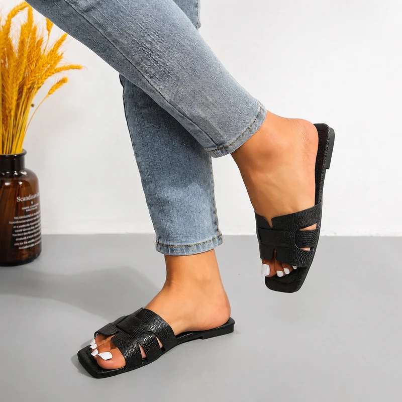 Black and Designer Thong Style Sandal