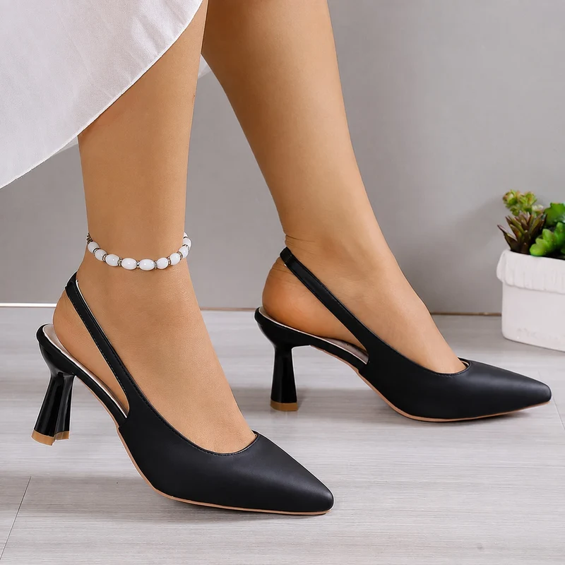 Women's 5 - 7 cm Black Open Design Heeled Sandal