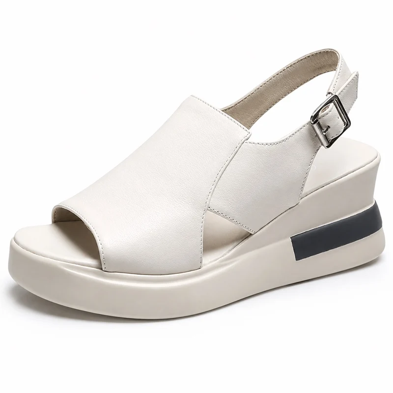 Chic and Comfortable Women's Sandal with Heel Strap
